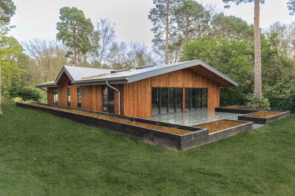 Luxury golf simulator and recreation building in Surrey